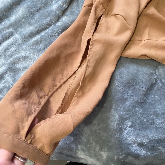 🍸BLOUSE SHIRT! - Picture 4 of 5